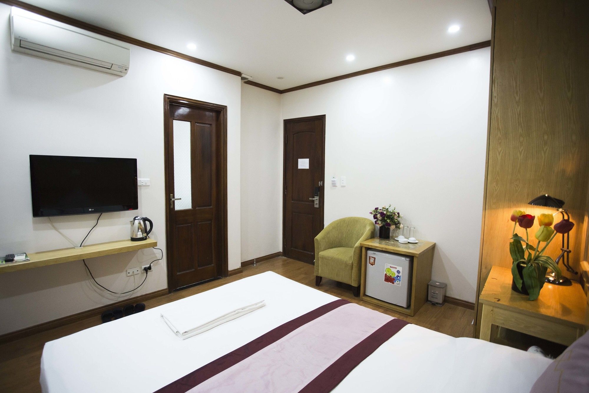 New Lotus Hotel Hanoi Exterior photo